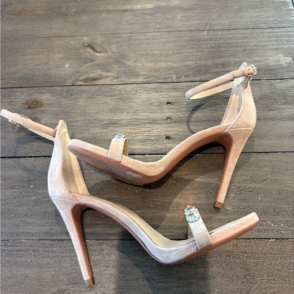 Coach - Picture 4 of 5